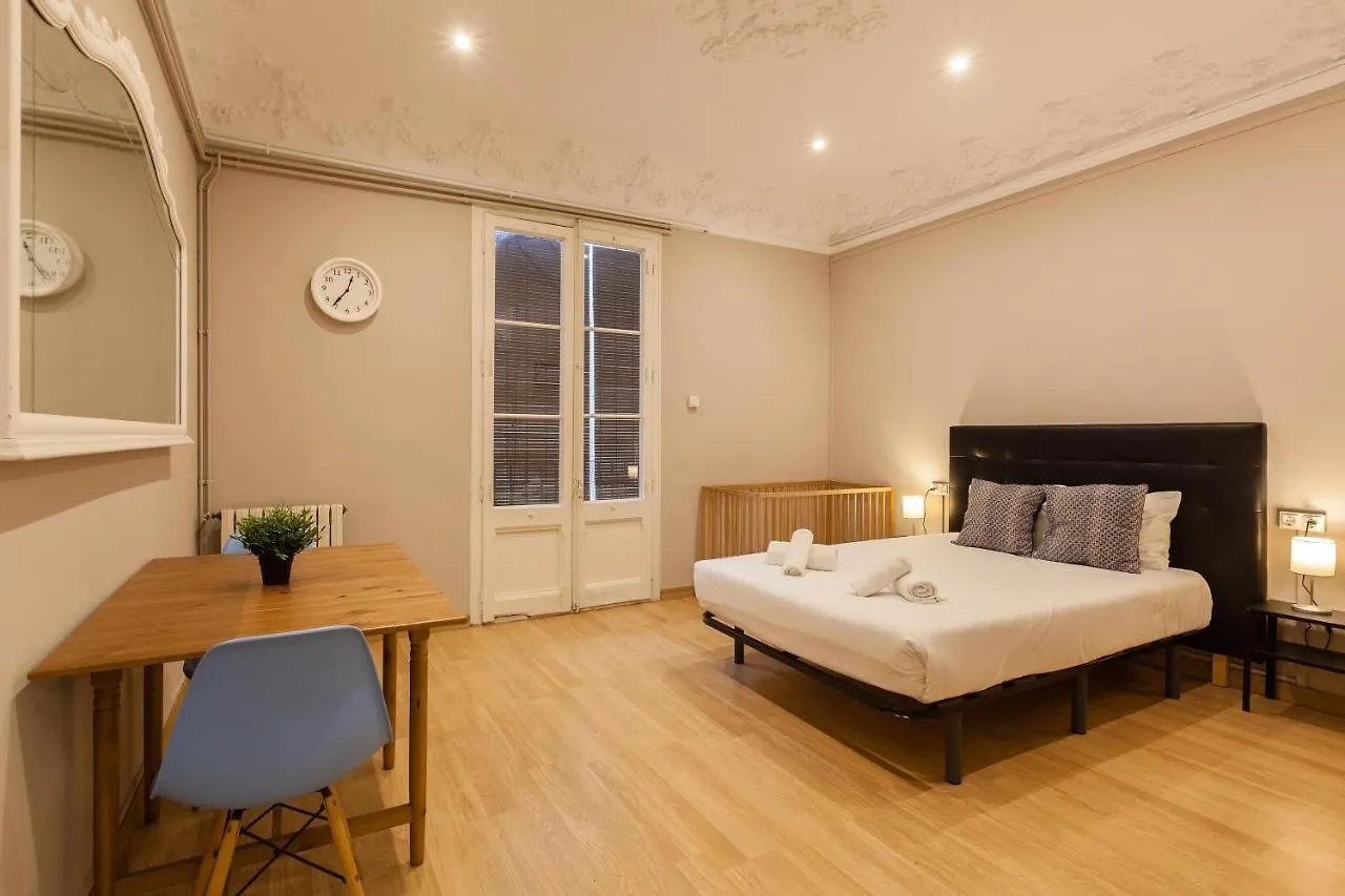 Key Bcn Apartment 4O1A 10P 5H Barcelona